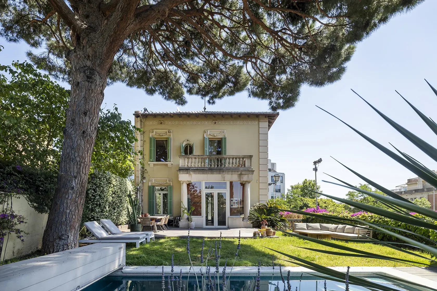 The Lion Villa